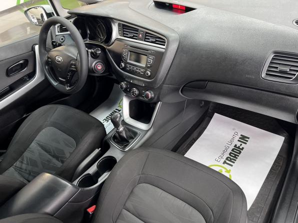 Kia Ceed II Рестайлинг с пробегом 2015 года, цена 795 000 рублей, 261992 км, хэтчбек, Автокод Объявления
