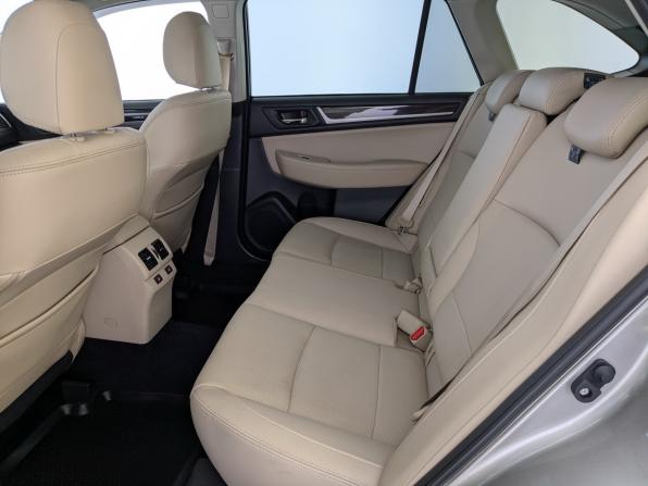 Subaru Outback V с пробегом 2017 года, цена 3 450 000 рублей, 23271 км, универсал, Автокод Объявления