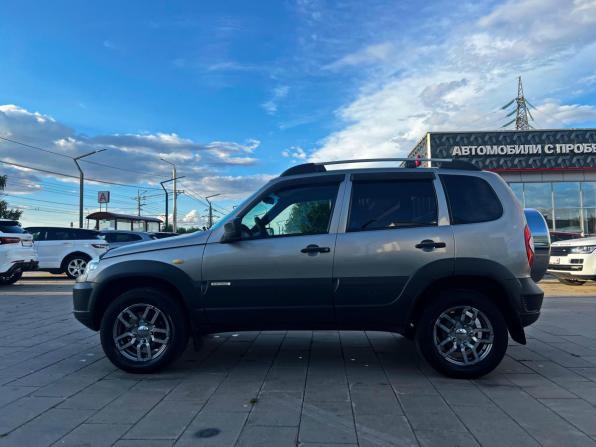 Chevrolet Niva I Рестайлинг с пробегом 2017 года, цена 724 200 рублей, 120377 км, внедорожник, Автокод Объявления