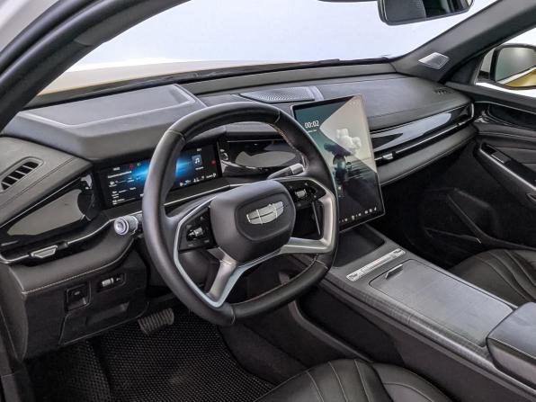Geely Preface I с пробегом 2024 года, цена 2 370 000 рублей, 21033 км, седан, Автокод Объявления