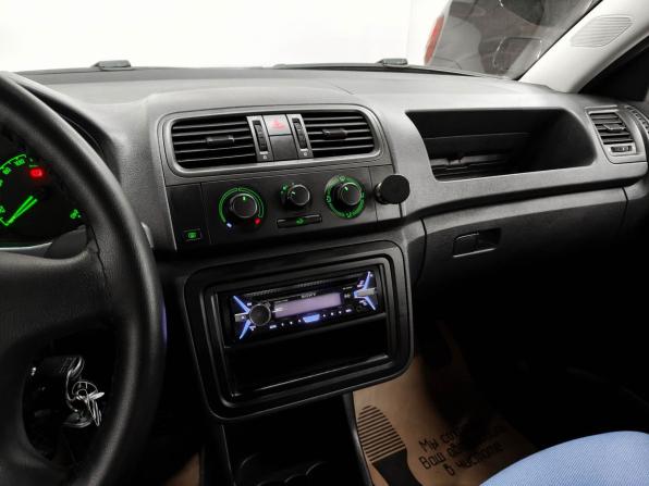 Skoda Fabia II с пробегом 2008 года, цена 498 000 рублей, 72400 км, хэтчбек, Автокод Объявления