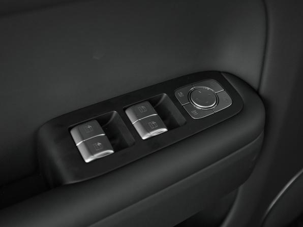 Новый Li Auto (Lixiang) L7 I Рестайлинг 2025 года, цена 10 590 000 рублей, внедорожник, Автокод Объявления