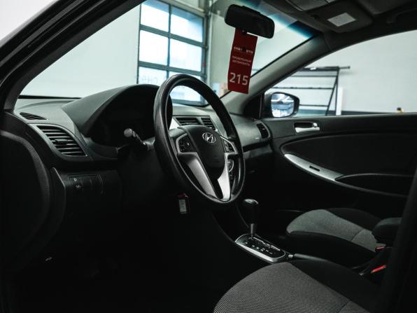 Hyundai Solaris I с пробегом 2012 года, цена 788 000 рублей, 180954 км, хэтчбек, Автокод Объявления