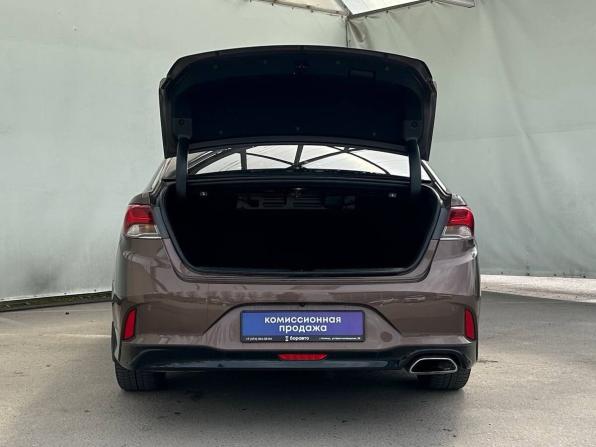 Hyundai Sonata VII (LF) Рестайлинг с пробегом 2018 года, цена 1 570 000 рублей, 169117 км, седан, Автокод Объявления