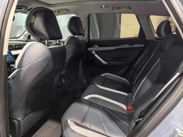 Geely Atlas II с пробегом 2024 года, цена 3 290 000 рублей, 11074 км, внедорожник, Автокод Объявления