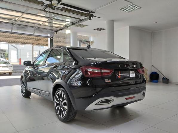 Lada (ВАЗ) Vesta I Рестайлинг (NG) с пробегом 2024 года, цена 1 469 000 рублей, 27129 км, седан, Автокод Объявления