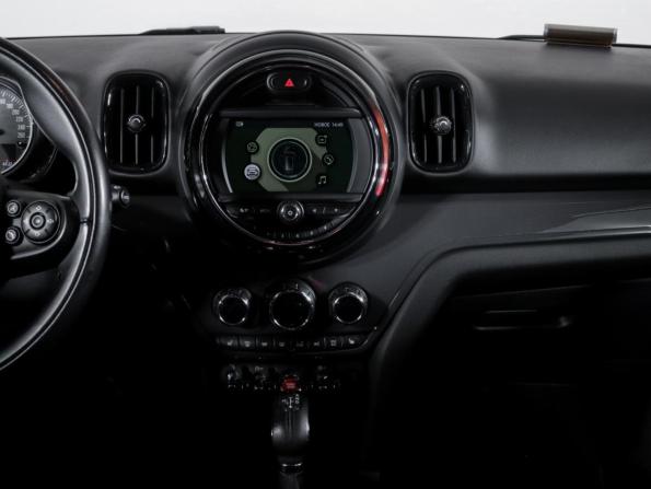 Mini Countryman II с пробегом 2018 года, цена 1 980 000 рублей, 56203 км, внедорожник, Автокод Объявления