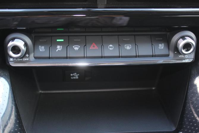 Haval M6 II с пробегом 2024 года, цена 1 877 000 рублей, 22766 км, внедорожник, Автокод Объявления