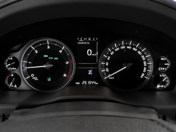 Toyota Land Cruiser 200 Series Рестайлинг 2 с пробегом 2016 года, цена 4 490 000 рублей, 251540 км, внедорожник, Автокод Объявления