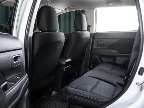Mitsubishi Outlander III Рестайлинг 2 с пробегом 2018 года, цена 1 869 000 рублей, 164812 км, внедорожник, Автокод Объявления