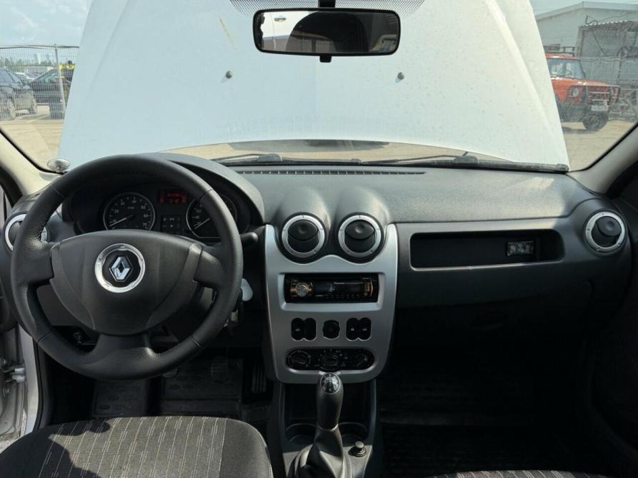 Renault Logan I Рестайлинг Пермь  - изображение 5