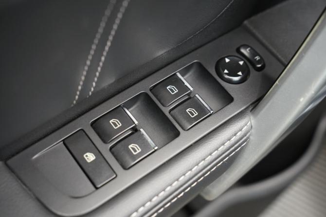 Geely Emgrand 7 I Рестайлинг с пробегом 2018 года, цена 980 000 рублей, 116621 км, седан, Автокод Объявления