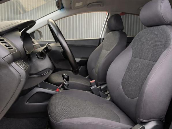 Kia Rio III Рестайлинг с пробегом 2015 года, цена 1 050 000 рублей, 146603 км, седан, Автокод Объявления