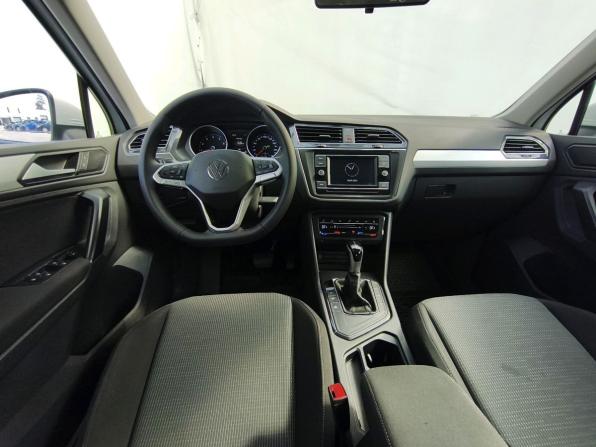 Volkswagen Tiguan II Рестайлинг с пробегом 2021 года, цена 1 900 000 рублей, 179789 км, внедорожник, Автокод Объявления