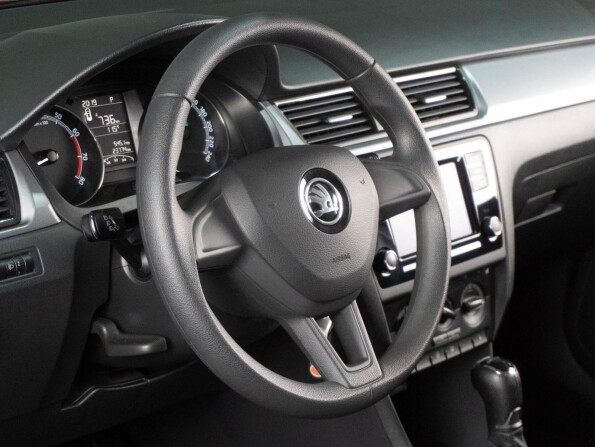 Skoda Rapid I Рестайлинг с пробегом 2019 года, цена 1 589 000 рублей, 23774 км, лифтбек, Автокод Объявления