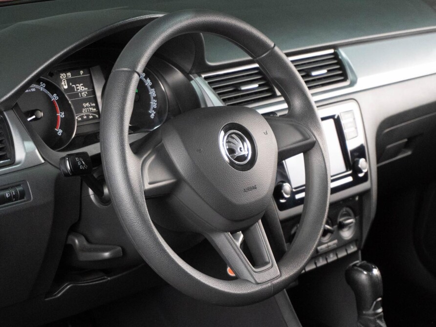Skoda Rapid I Рестайлинг Сургут  - изображение 14