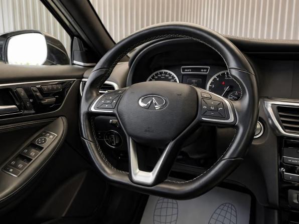 Infiniti Q30 с пробегом 2019 года, цена 2 697 000 рублей, 89173 км, хэтчбек, Автокод Объявления