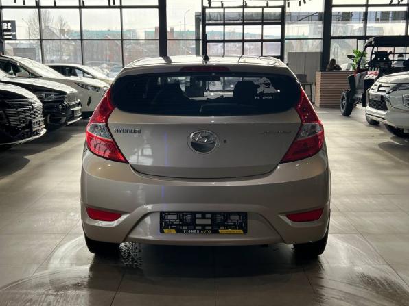 Hyundai Solaris I с пробегом 2011 года, цена 730 000 рублей, 166000 км, хэтчбек, Автокод Объявления