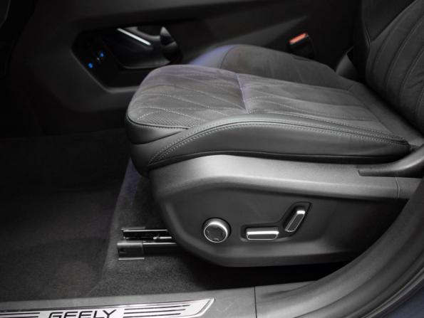 Geely Monjaro I Рестайлинг с пробегом 2025 года, цена 3 889 000 рублей, 16665 км, внедорожник, Автокод Объявления