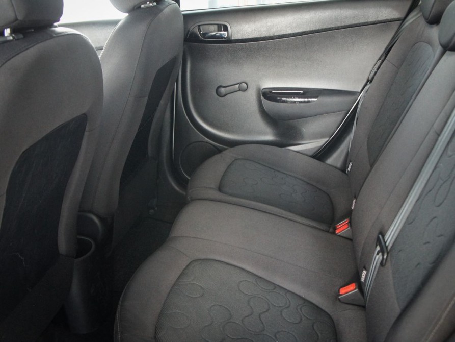 Hyundai i20 I Березовский  - изображение 15