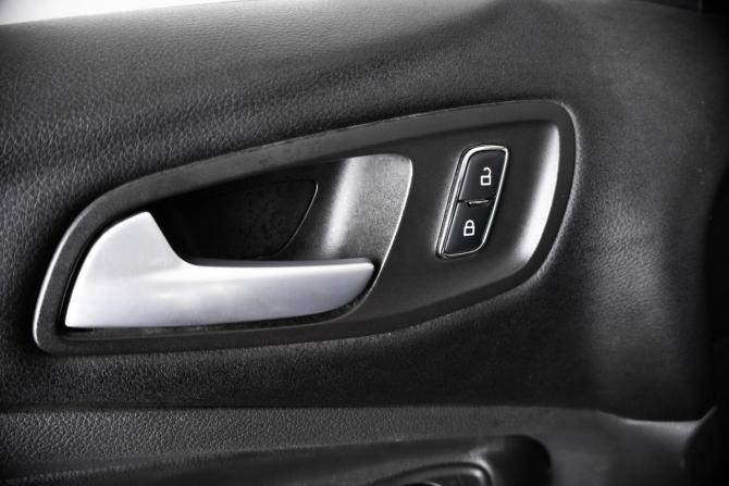 Ford Kuga II с пробегом 2013 года, цена 1 299 000 рублей, 210245 км, внедорожник, Автокод Объявления