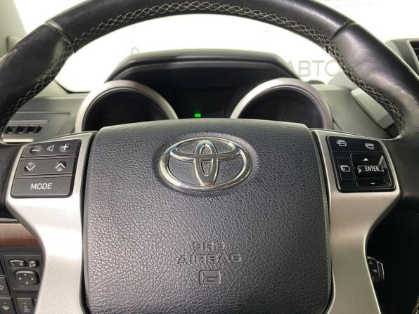 Toyota Land Cruiser Prado 150 Series Рестайлинг 1 с пробегом 2015 года, цена 2 749 000 рублей, 396599 км, внедорожник, Автокод Объявления