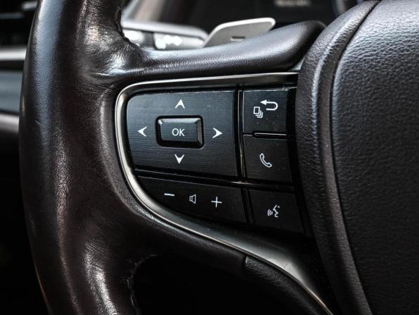 Lexus ES VII с пробегом 2020 года, цена 4 099 000 рублей, 82701 км, седан, Автокод Объявления