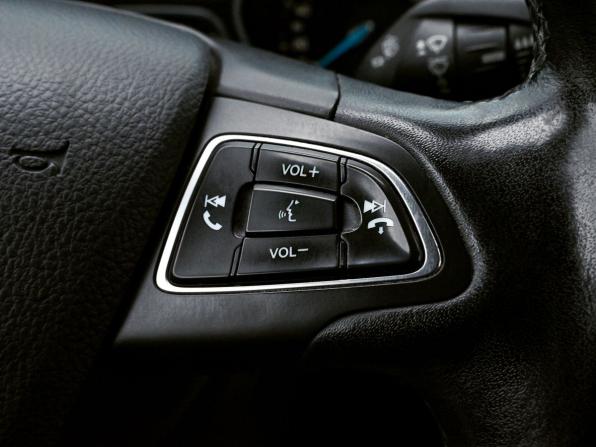 Ford Focus III Рестайлинг с пробегом 2017 года, цена 1 255 000 рублей, 129785 км, седан, Автокод Объявления