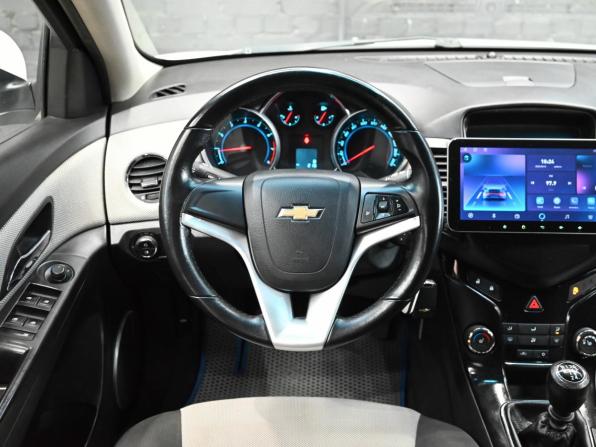 Chevrolet Cruze I с пробегом 2012 года, цена 725 000 рублей, 168176 км, хэтчбек, Автокод Объявления