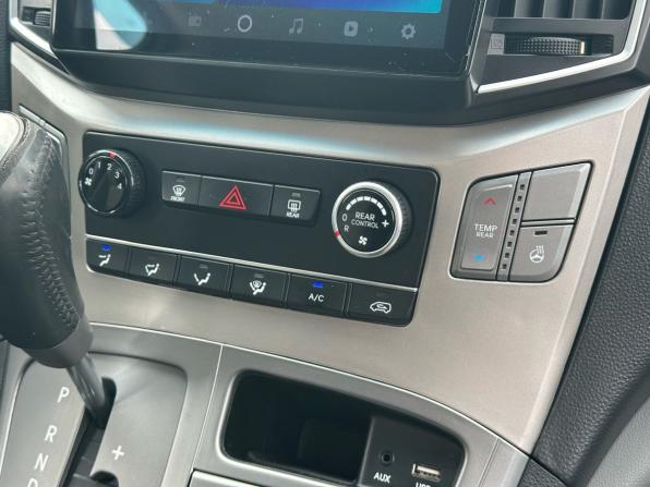 Hyundai H-1 II Рестайлинг с пробегом 2016 года, цена 1 780 000 рублей, 382060 км, минивэн, Автокод Объявления