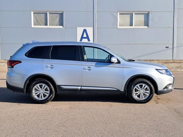 Mitsubishi Outlander III Рестайлинг 3 с пробегом 2018 года, цена 2 030 000 рублей, 130300 км, внедорожник, Автокод Объявления