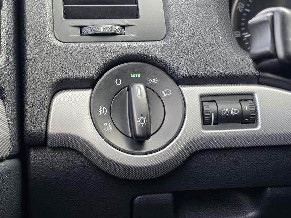 Skoda Octavia II (A5) Рестайлинг с пробегом 2013 года, цена 750 000 рублей, 243150 км, лифтбек, Автокод Объявления