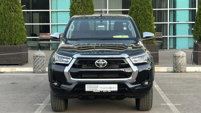 Toyota Hilux VIII Рестайлинг 2 с пробегом 2025 года, цена 7 615 000 рублей, 10 км, пикап, Автокод Объявления