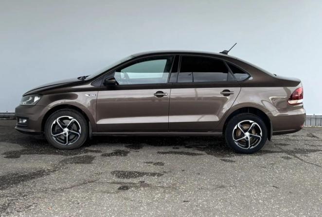 Volkswagen Polo V Рестайлинг с пробегом 2019 года, цена 1 245 000 рублей, 136686 км, седан, Автокод Объявления