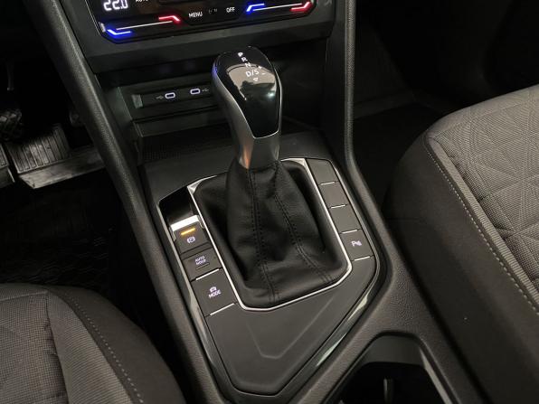 Volkswagen Tiguan II Рестайлинг с пробегом 2021 года, цена 2 780 000 рублей, 85072 км, внедорожник, Автокод Объявления