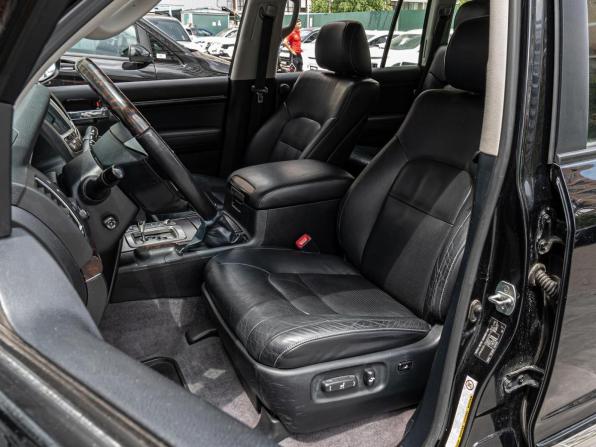 Toyota Land Cruiser 200 Series Рестайлинг 1 с пробегом 2012 года, цена 3 750 000 рублей, 133527 км, внедорожник, Автокод Объявления
