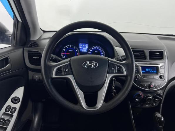 Hyundai Solaris I Рестайлинг с пробегом 2015 года, цена 1 050 000 рублей, 151000 км, седан, Автокод Объявления