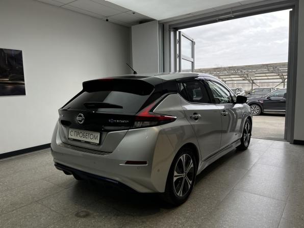 Nissan Leaf II (ZE1) с пробегом 2018 года, цена 1 340 000 рублей, 125000 км, хэтчбек, Автокод Объявления