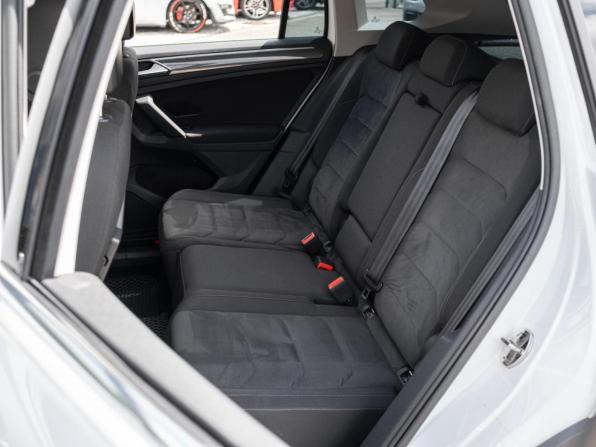 Volkswagen Tiguan II с пробегом 2018 года, цена 2 799 000 рублей, 142468 км, внедорожник, Автокод Объявления