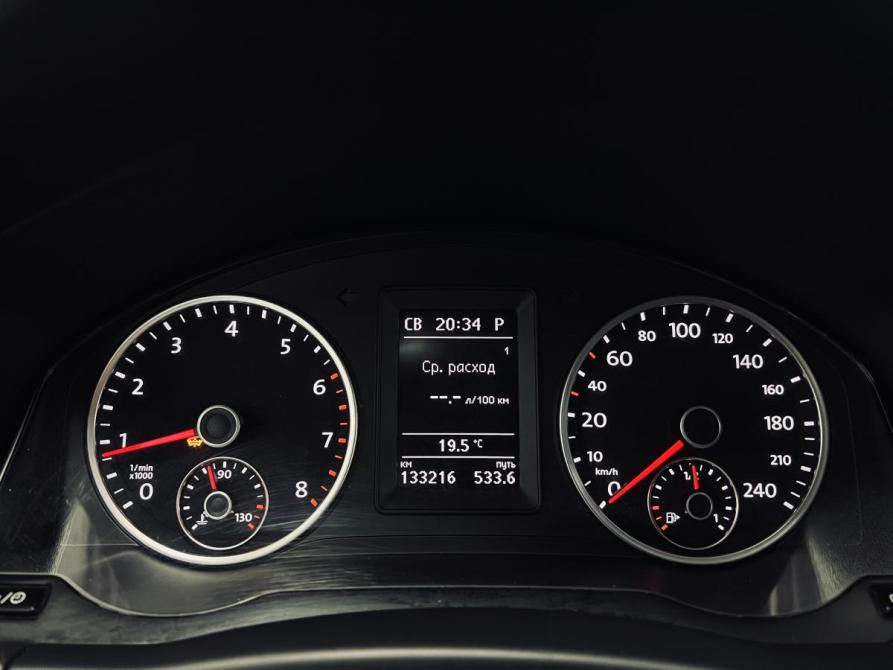 Volkswagen Tiguan I Рестайлинг Санкт-Петербург  - изображение 12