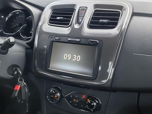 Renault Logan II Рестайлинг с пробегом 2019 года, цена 1 279 000 рублей, 102800 км, седан, Автокод Объявления