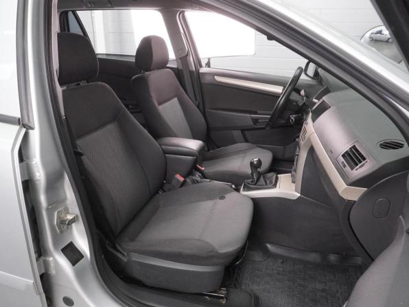 Opel Astra H Рестайлинг с пробегом 2009 года, цена 559 000 рублей, 186600 км, универсал, Автокод Объявления