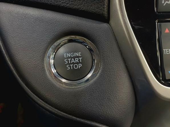 Toyota Land Cruiser 200 Series Рестайлинг 2 с пробегом 2017 года, цена 6 749 000 рублей, 81280 км, внедорожник, Автокод Объявления