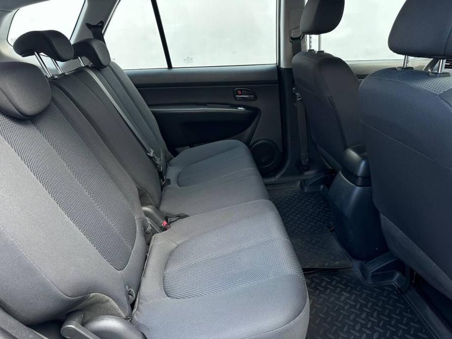 Kia Carens II (UN) Москва  - изображение 14