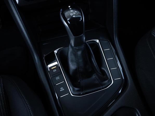 Volkswagen Tiguan II Рестайлинг с пробегом 2020 года, цена 2 698 000 рублей, 46439 км, внедорожник, Автокод Объявления