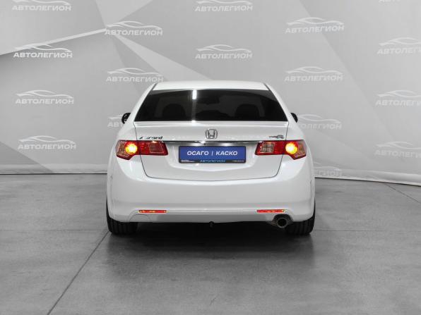 Honda Accord VIII Рестайлинг с пробегом 2012 года, цена 1 550 000 рублей, 170600 км, седан, Автокод Объявления