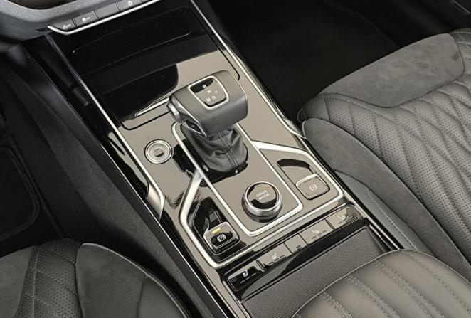 Hongqi HS5 I с пробегом 2023 года, цена 2 490 000 рублей, 42329 км, внедорожник, Автокод Объявления