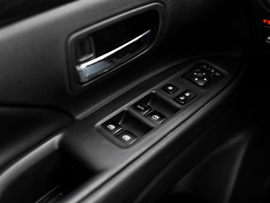 Mitsubishi Outlander III Рестайлинг 2 Санкт-Петербург  - изображение 12