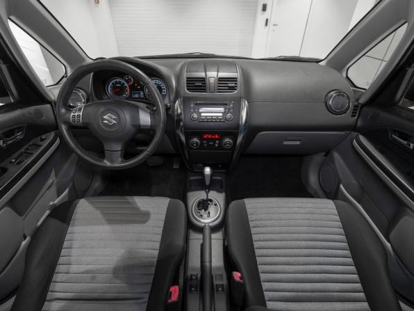 Suzuki SX4 I (Classic) Рестайлинг с пробегом 2012 года, цена 840 000 рублей, 235581 км, хэтчбек, Автокод Объявления