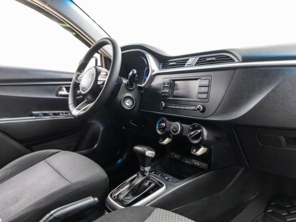 Kia Rio IV Рестайлинг с пробегом 2021 года, цена 1 198 000 рублей, 75024 км, седан, Автокод Объявления